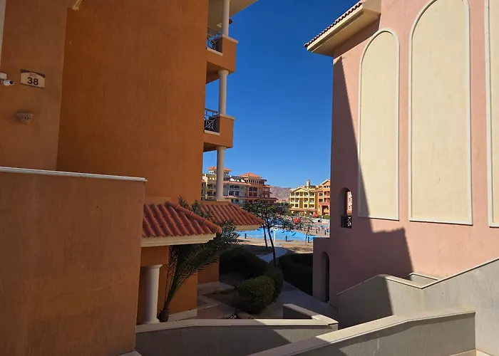 Luxury Inside Premium Lagoon View Sheikh 4*