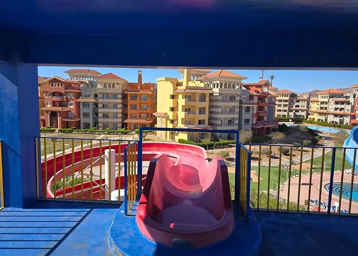 Luxury Inside Premium Lagoon View Sheikh 4*